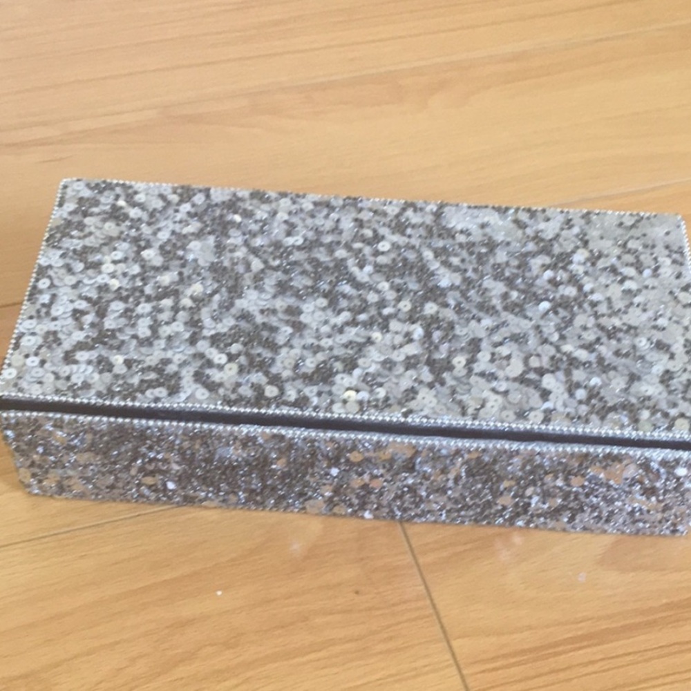 Silver sequined box